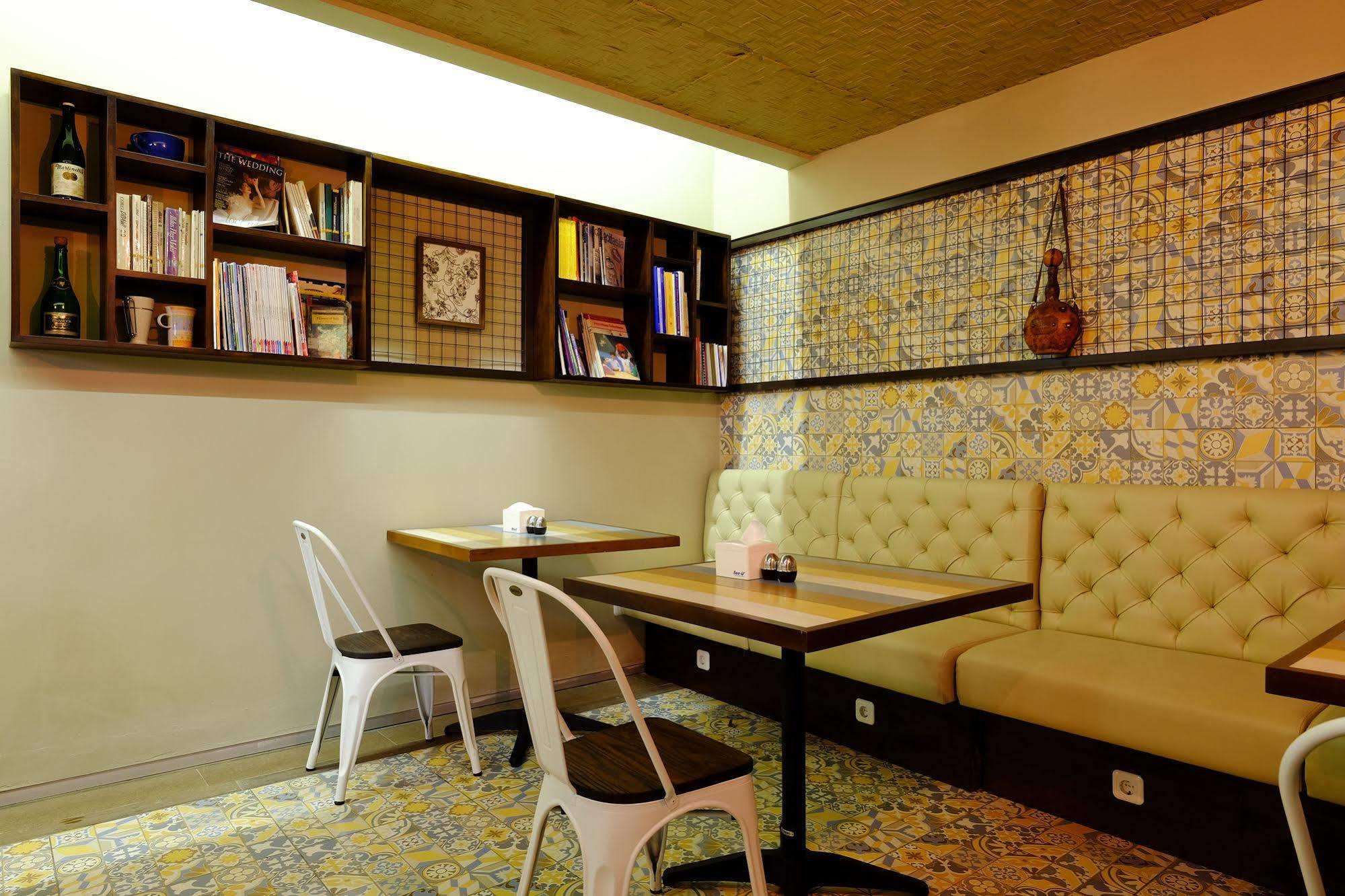 Hotel Tibera Ciumbuleuit 3*