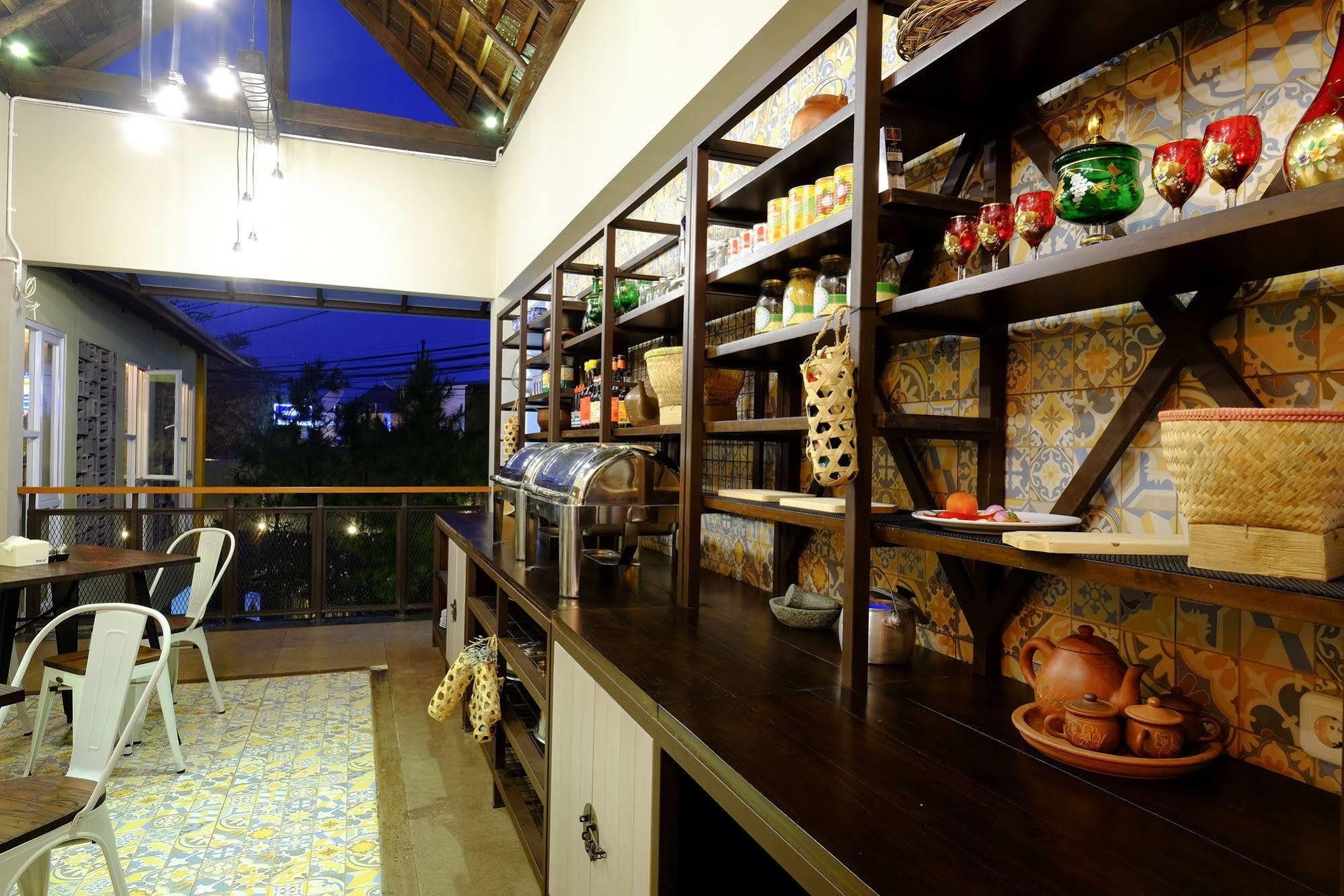 Hotel Tibera Ciumbuleuit 3*