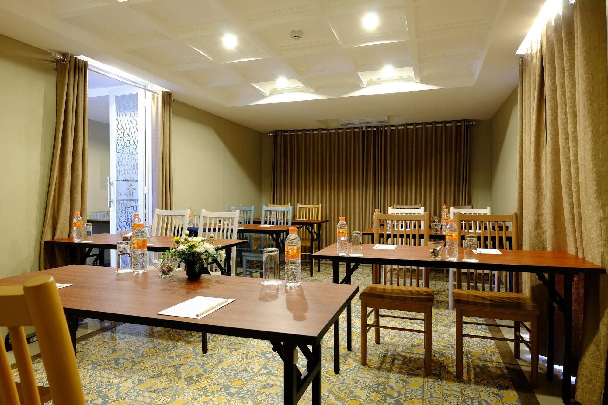 Hotel Tibera Ciumbuleuit Bandung